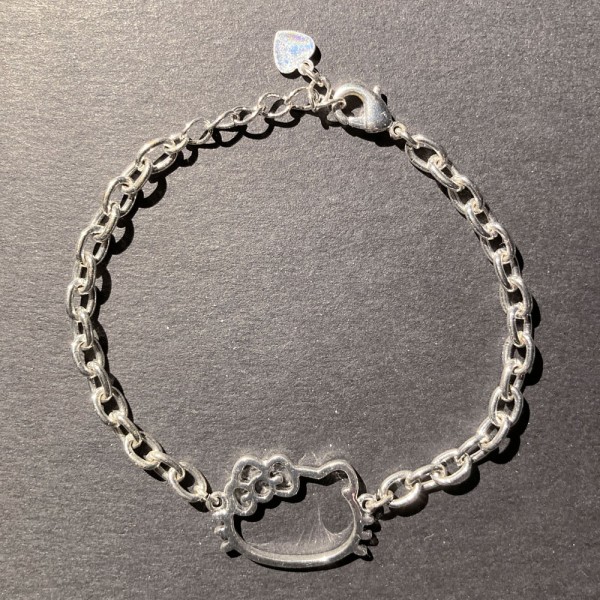 Hello Kitty Charm Armbamd